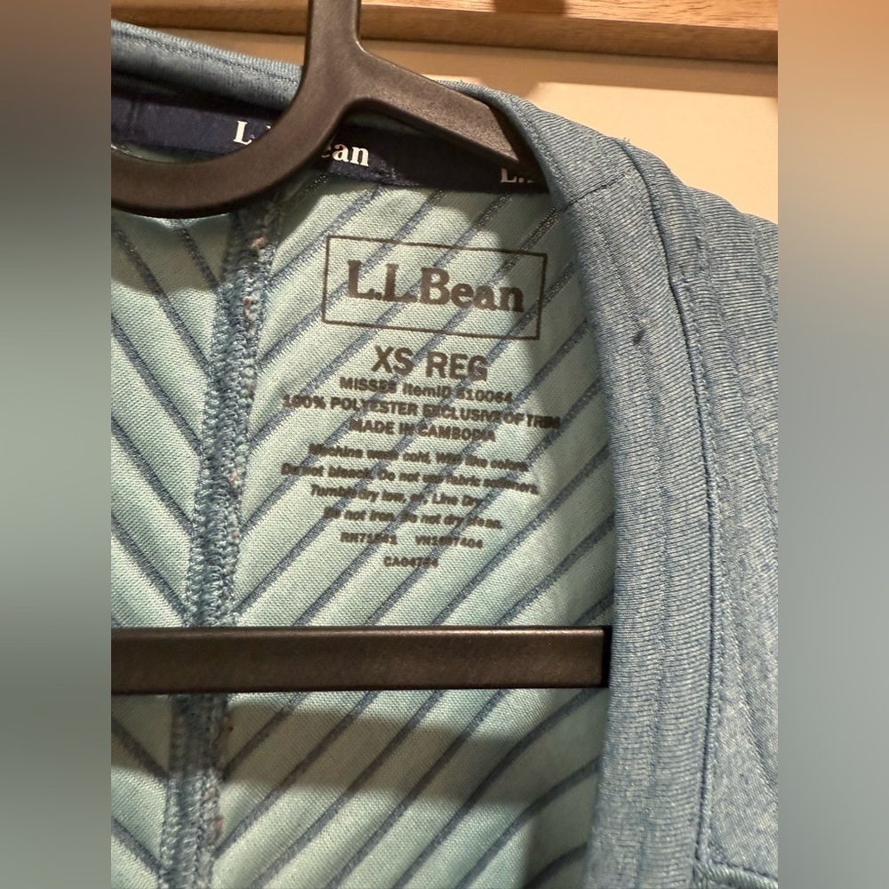 L.L Bean Sweater - Picture 4 of 6